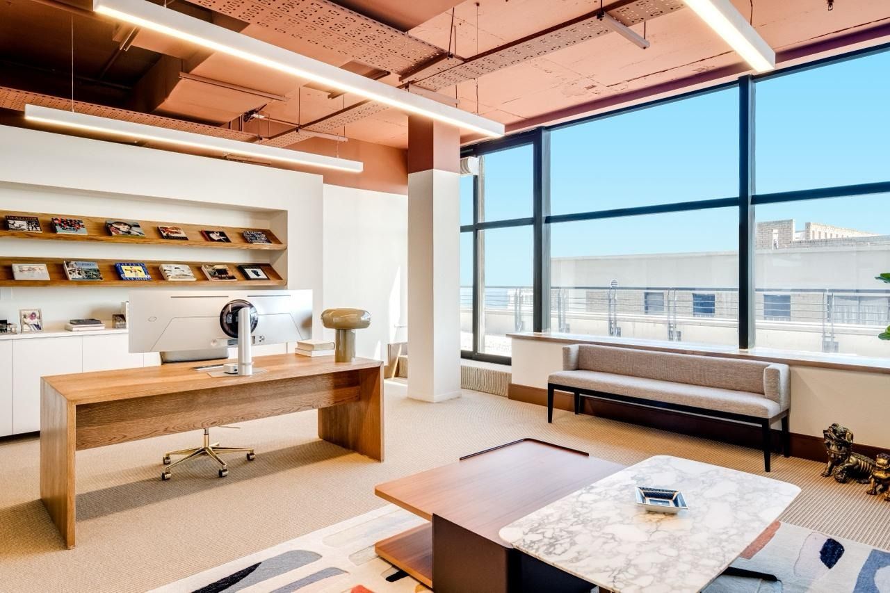 Office 5, the suite, in one frame