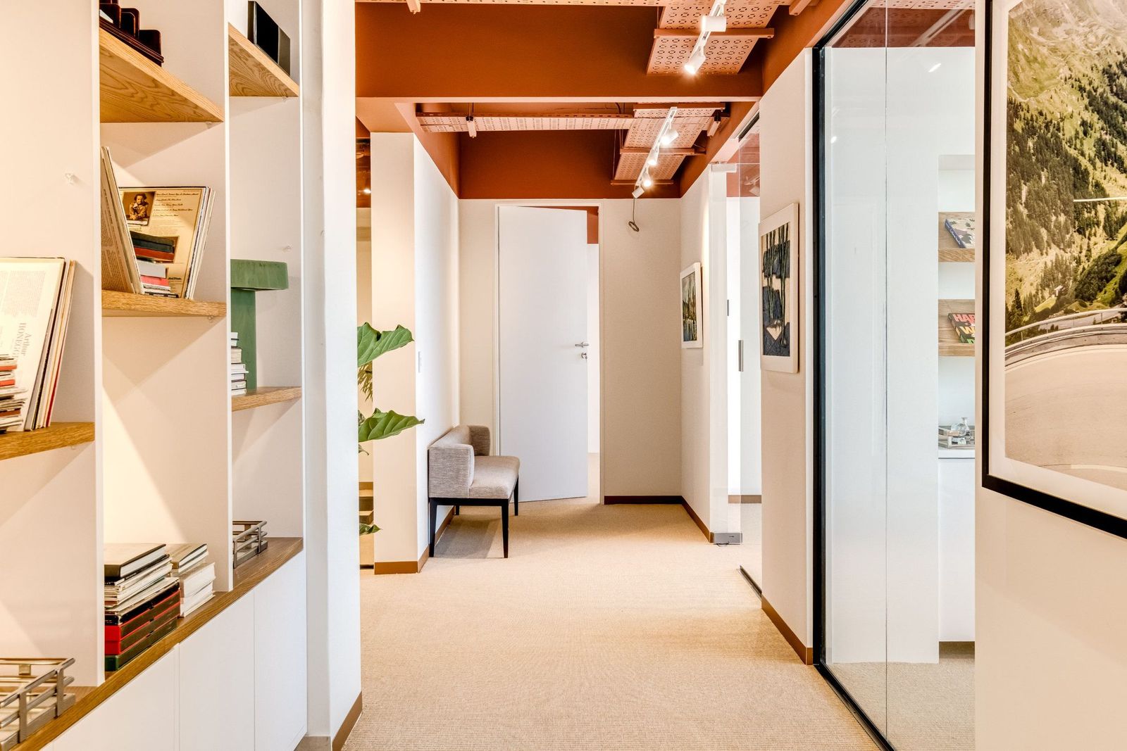 Gallery corridor